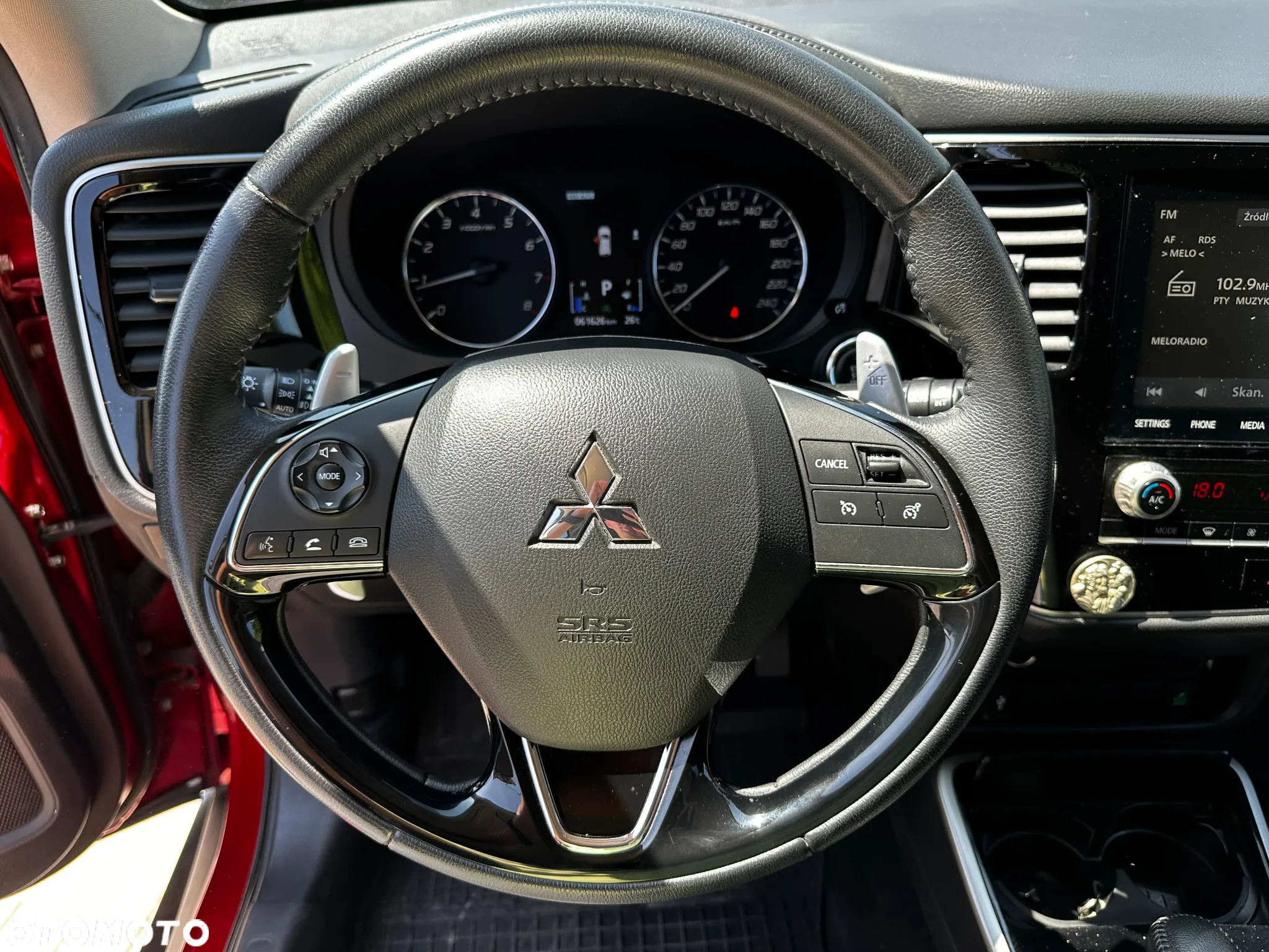 Mitsubishi Outlander - 8