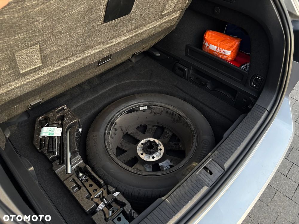 Volkswagen Passat 2.0 TDI EVO Business DSG - 28