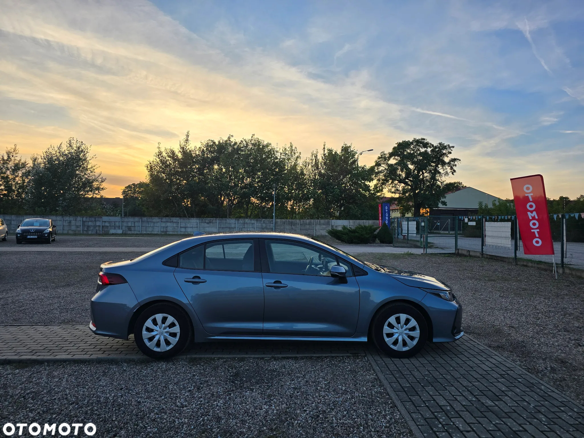 Toyota Corolla 1.6 Active - 5