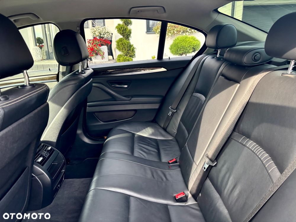 BMW Seria 5 525d xDrive Luxury Line - 19