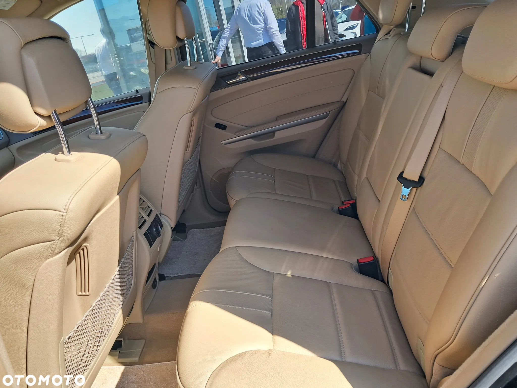 Mercedes-Benz ML 420 CDI 4-Matic - 12