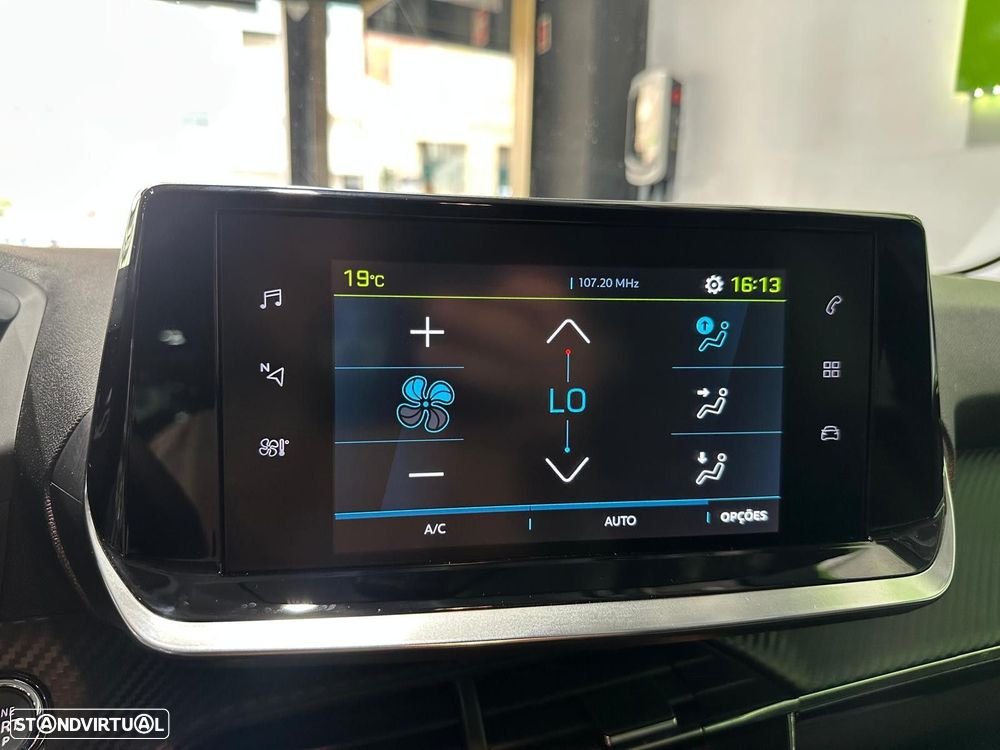 Peugeot e-208 50 kWh Allure - 29