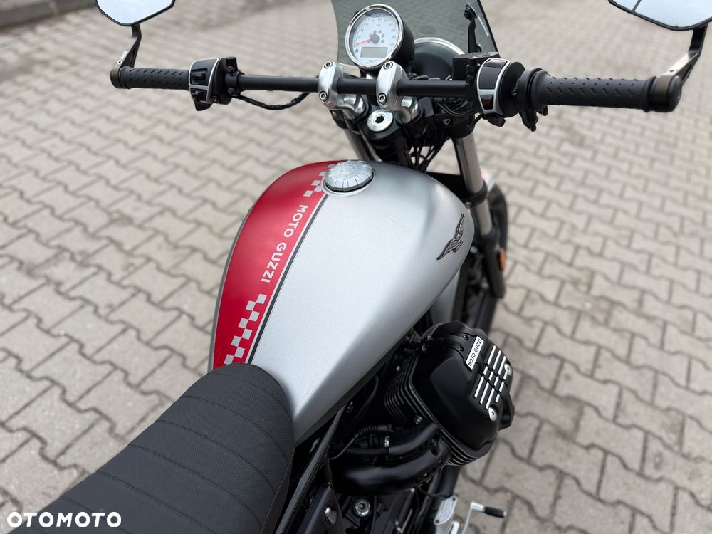 Moto Guzzi V9 - 11