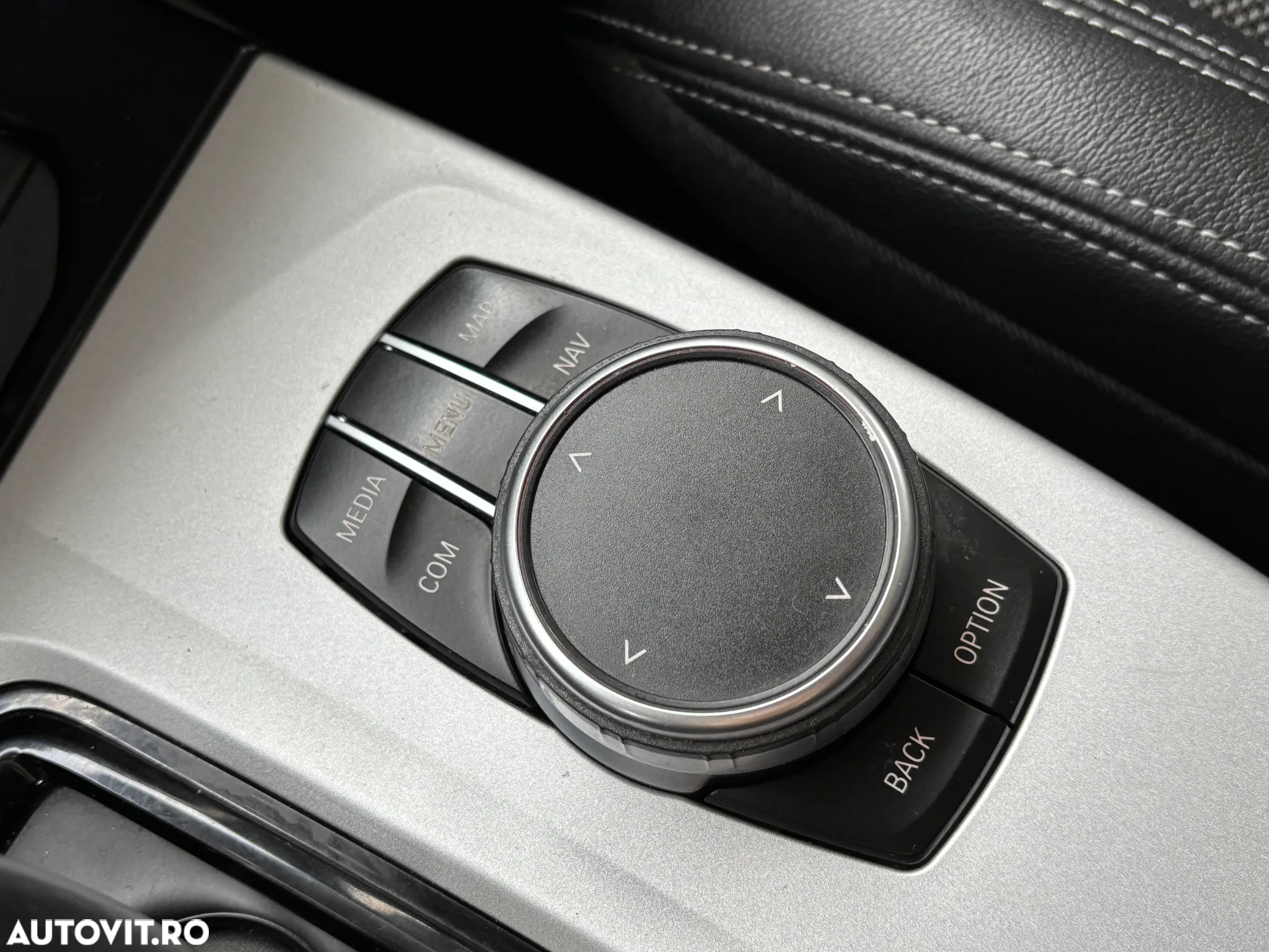 BMW X4 xDrive20d Advantage - 36