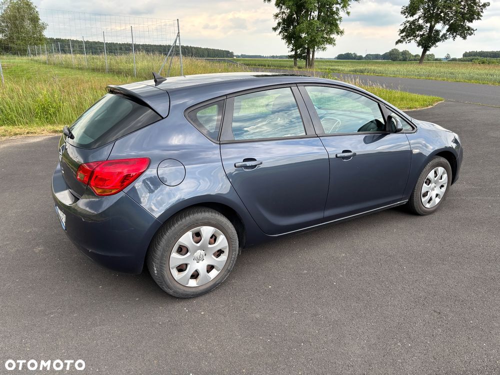 Opel Astra 1.6 Cosmo - 5