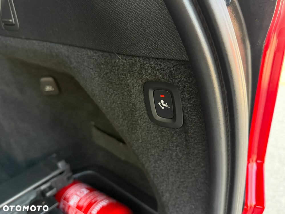 Volvo XC 90 B5 D AWD Momentum Pro 7os - 37