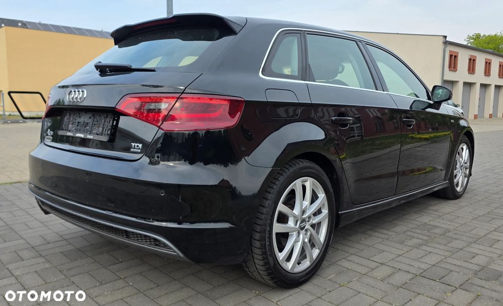 Audi A3 Sportback 2.0 TDI Quattro Ambiente - 7