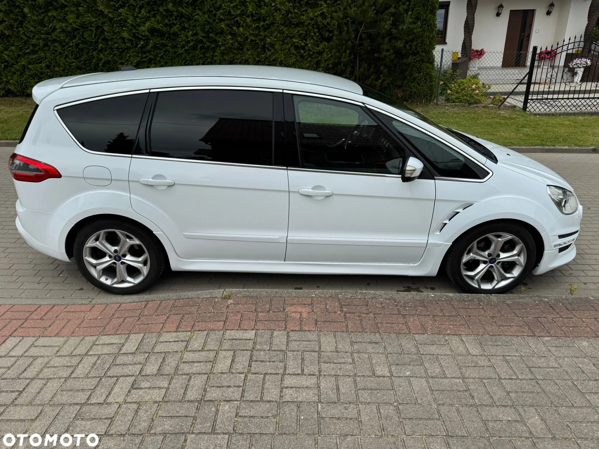 Ford S-Max 2.0 TDCi DPF Titanium - 9