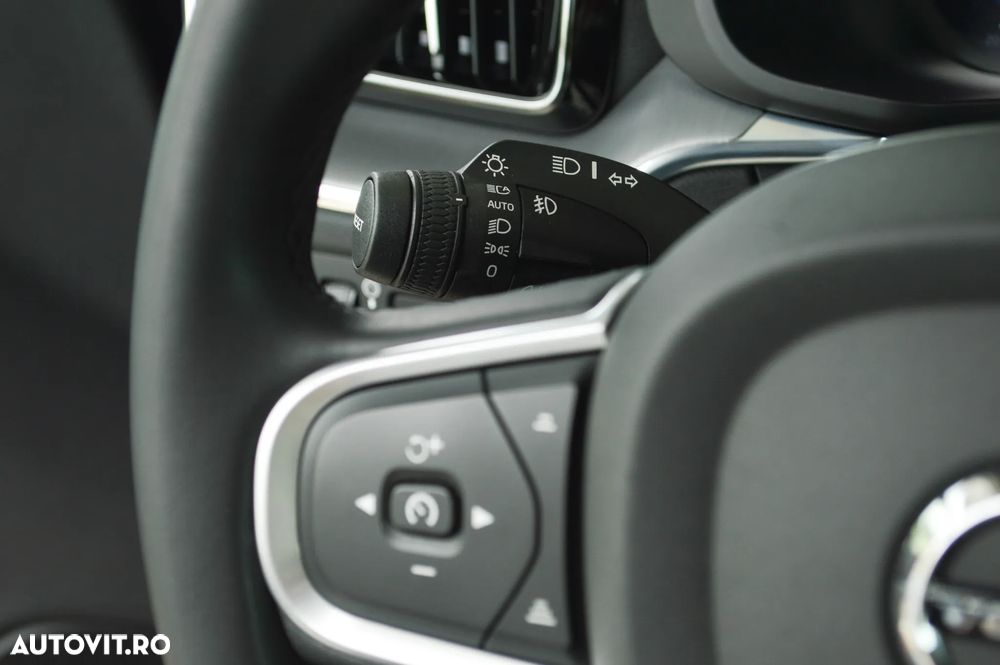 Volvo XC 60 Recharge T6 Twin Engine eAWD Inscription Expression - 11