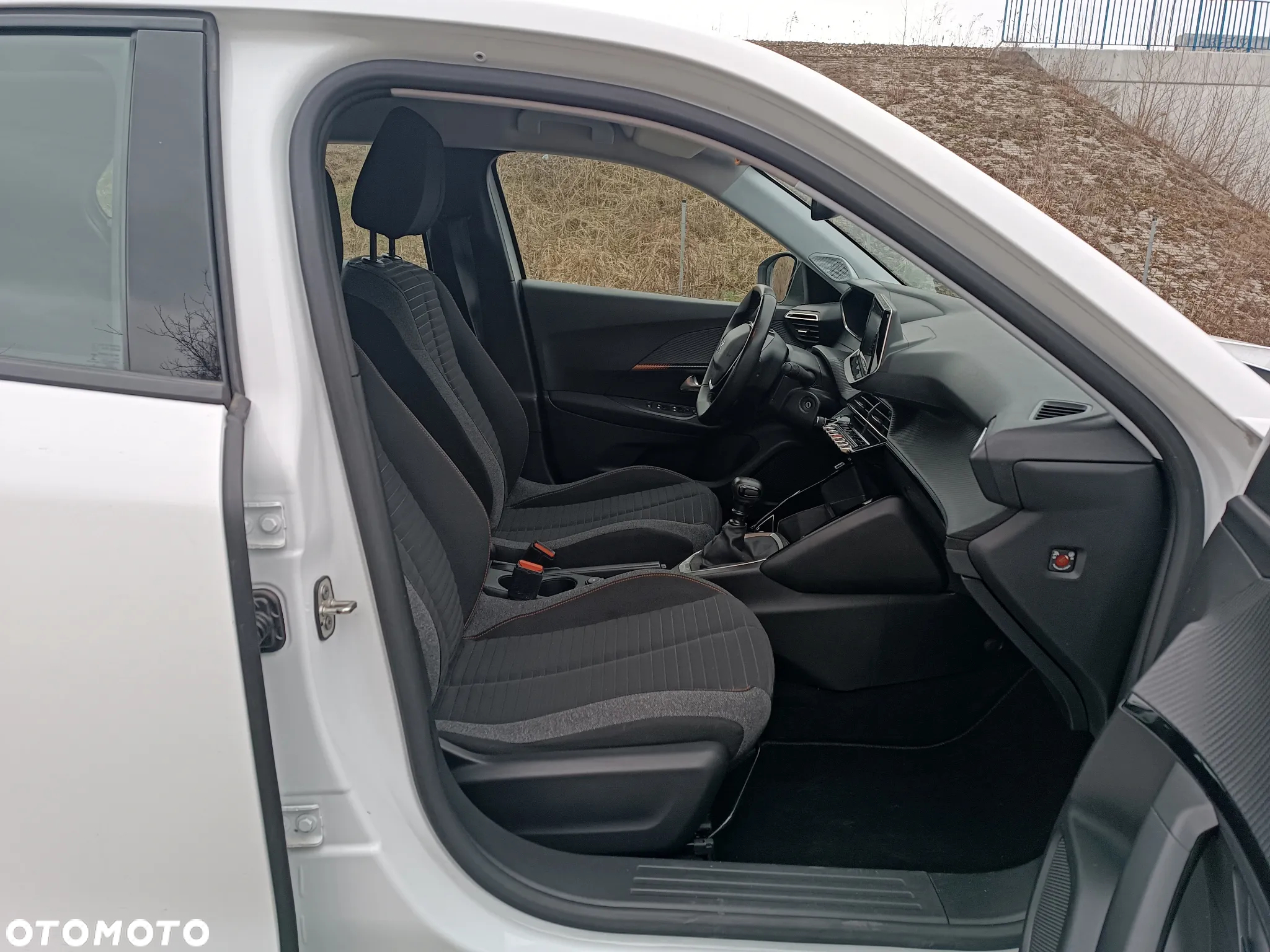 Peugeot 2008 1.5 BlueHDi Active S&S - 18