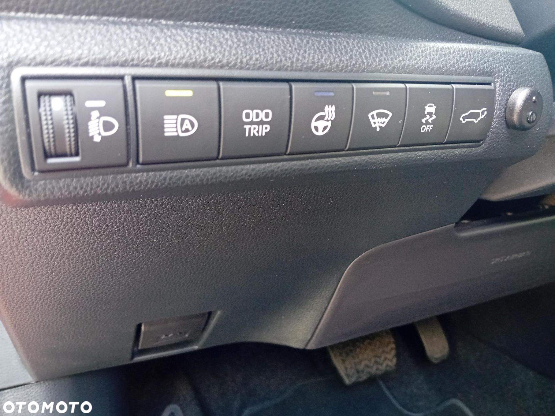 Toyota Corolla - 25