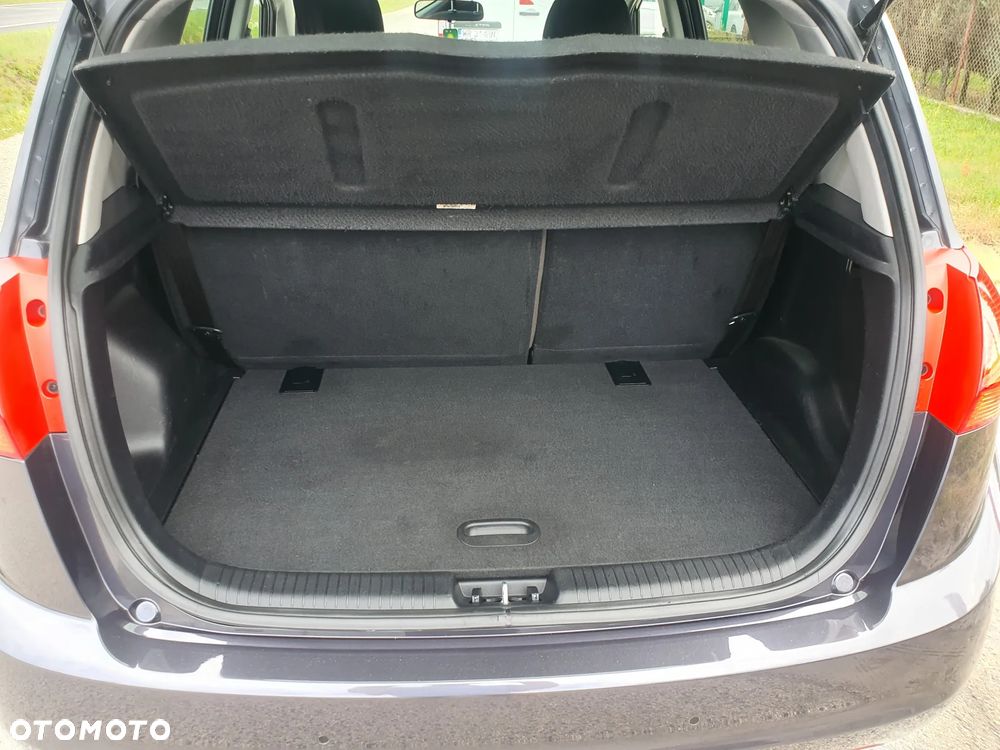 Kia Venga 1.6 CVVT Automatik Platinum Edition - 25