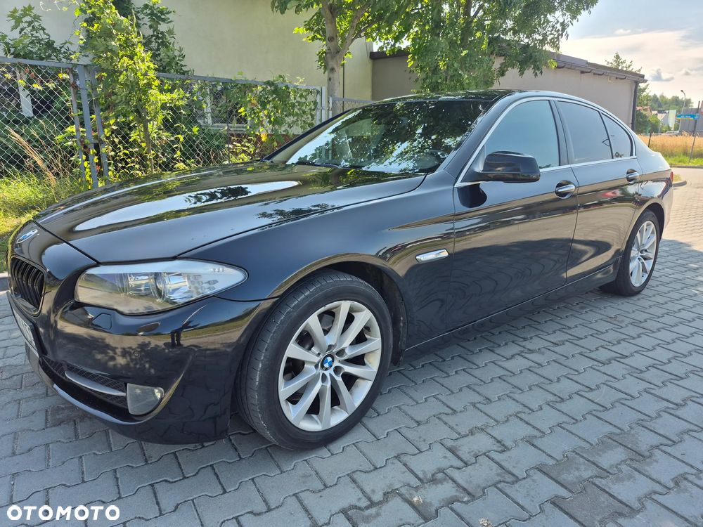 BMW Seria 5 520d xDrive - 1