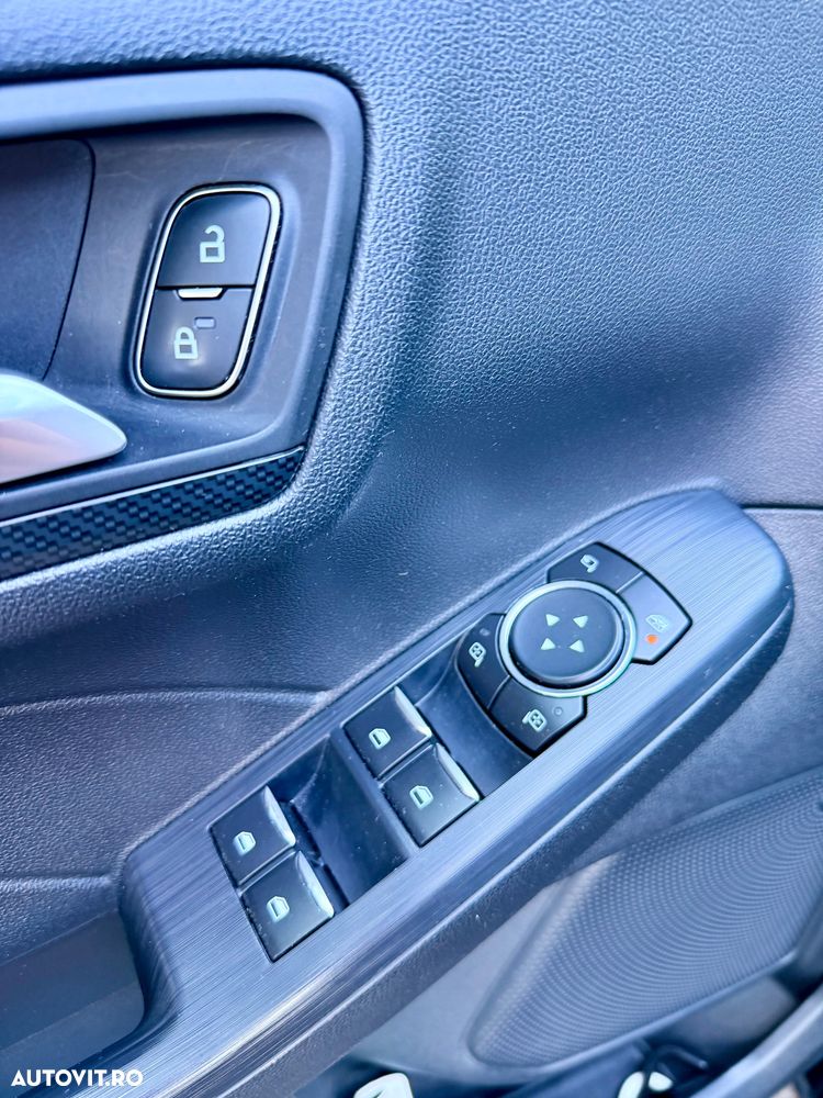 Ford Kuga 2.5 Duratec PHEV Vignale - 18