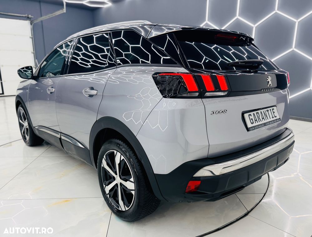 Peugeot 3008 1.2 PureTech Turbo S&S EAT6 Allure - 4