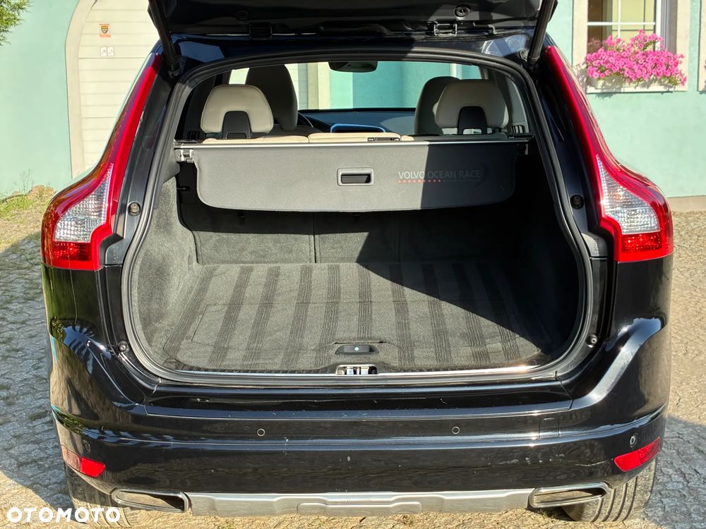 Volvo XC 60 D4 AWD Ocean Race - 11