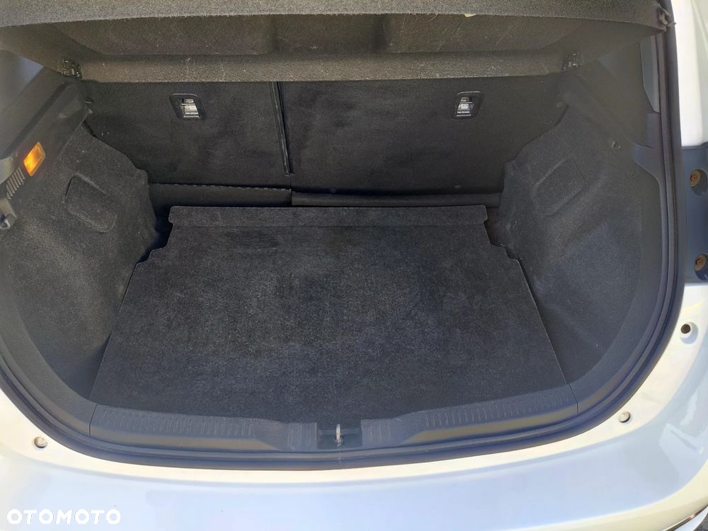 Toyota Auris 1.33 VVT-i Active - 14