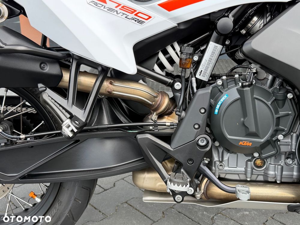 KTM Adventure - 15
