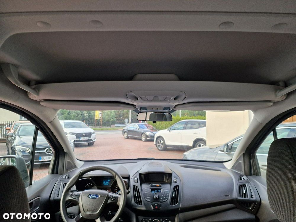 Ford Transit Connect - 21