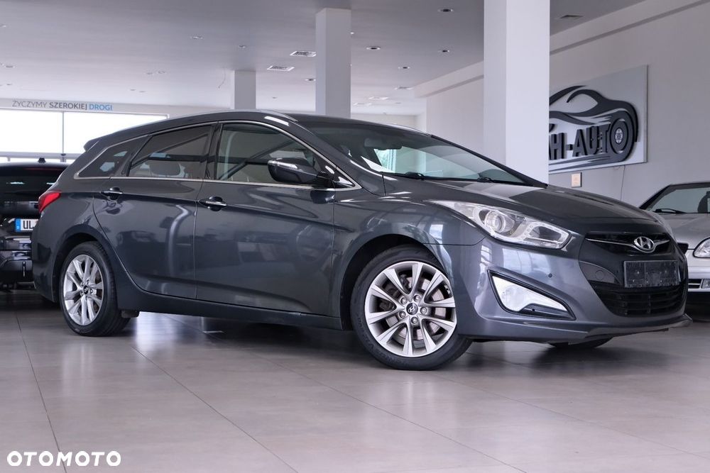 Hyundai i40 i40cw 1.7 CRDi Automatik Fifa World Cup Edition - 2