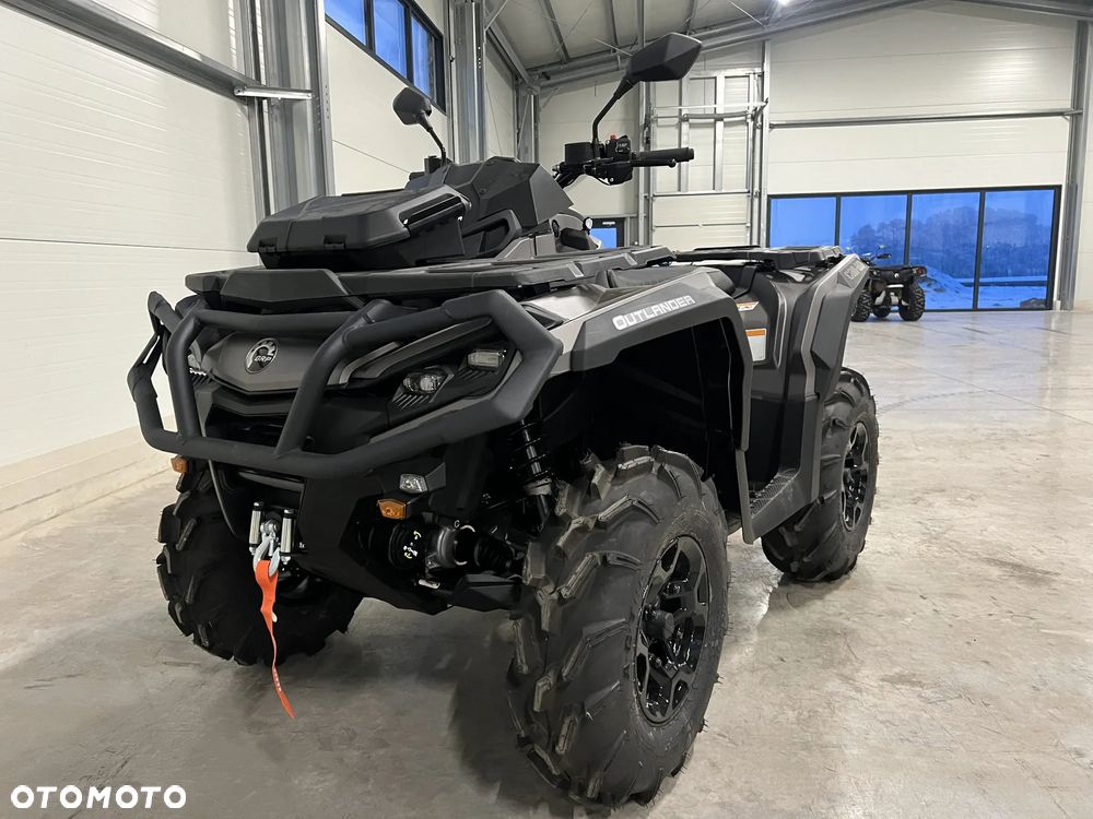 Can-Am Outlander - 2