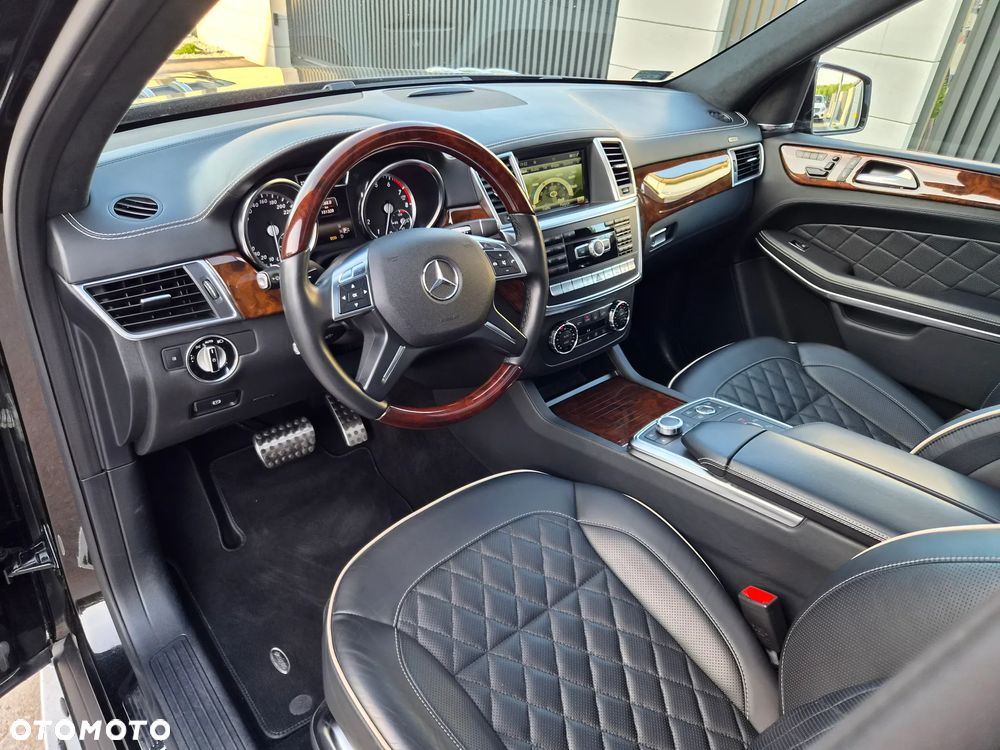 Mercedes-Benz GL - 11