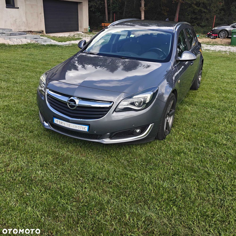 Opel Insignia - 1
