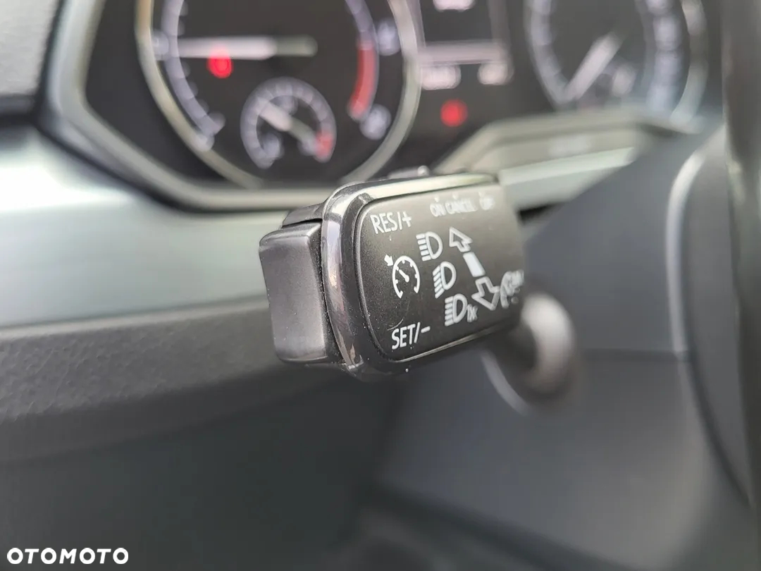 Skoda Superb 2.0 TDI Ambition - 23