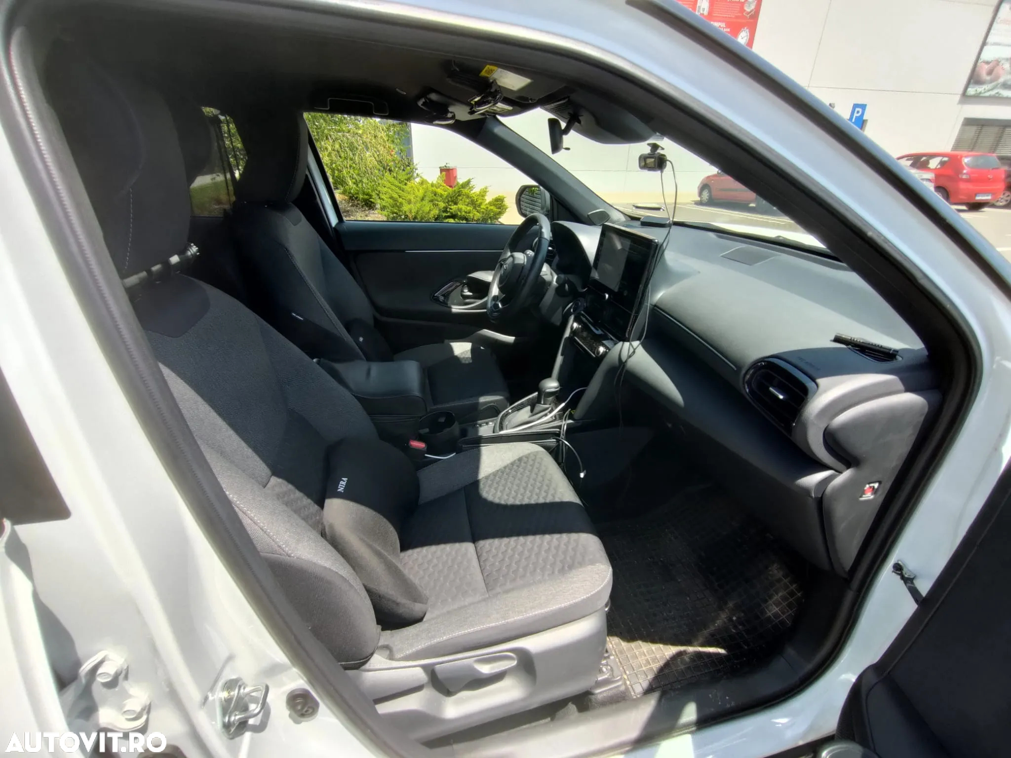 Toyota Yaris Cross 1.5 VVT-i HSD 4x2 Dynamic - 20