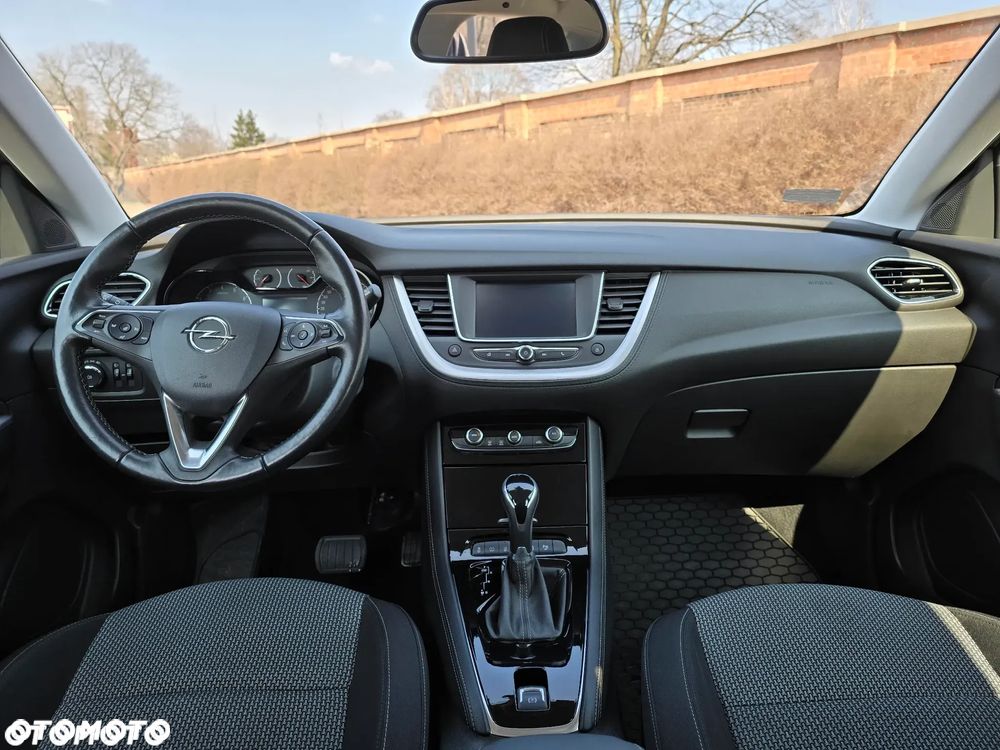 Opel Grandland X 1.2 T Enjoy S&S - 6