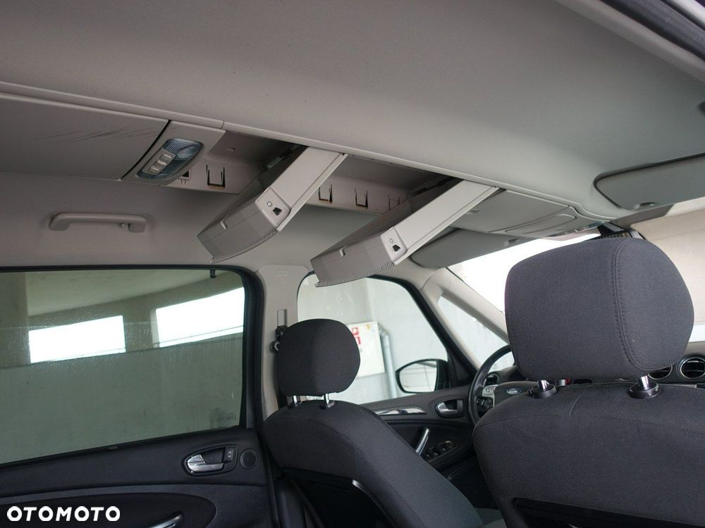 Ford Galaxy 2.0 Platinium X (Ghia) - 23