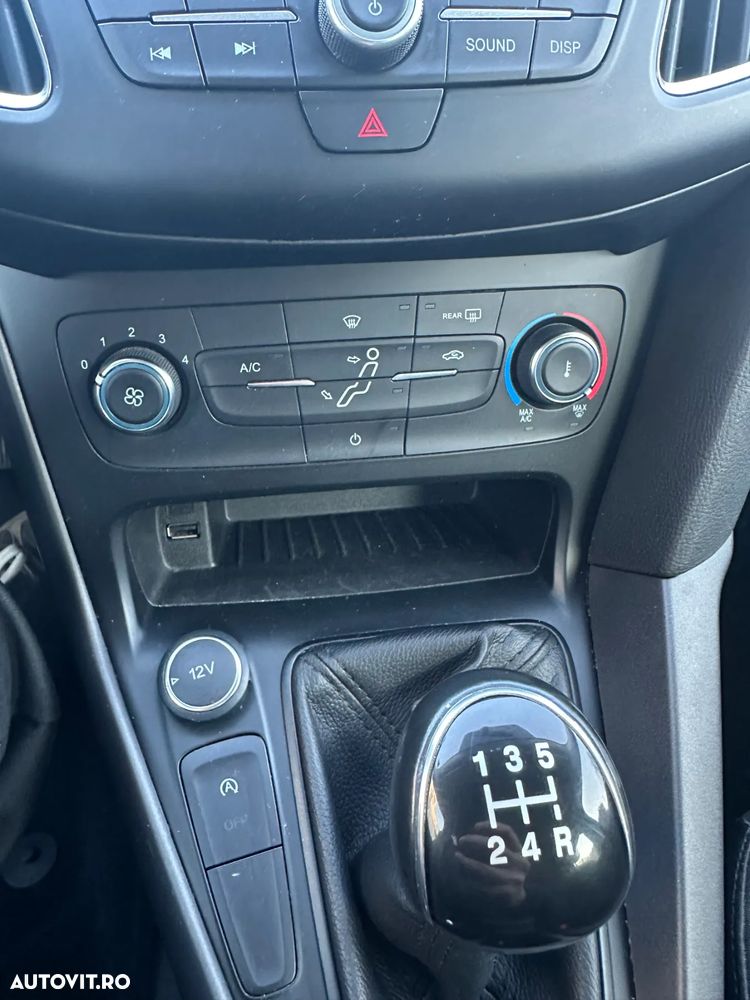 Ford Focus 1.0 EcoBoost Trend - 23