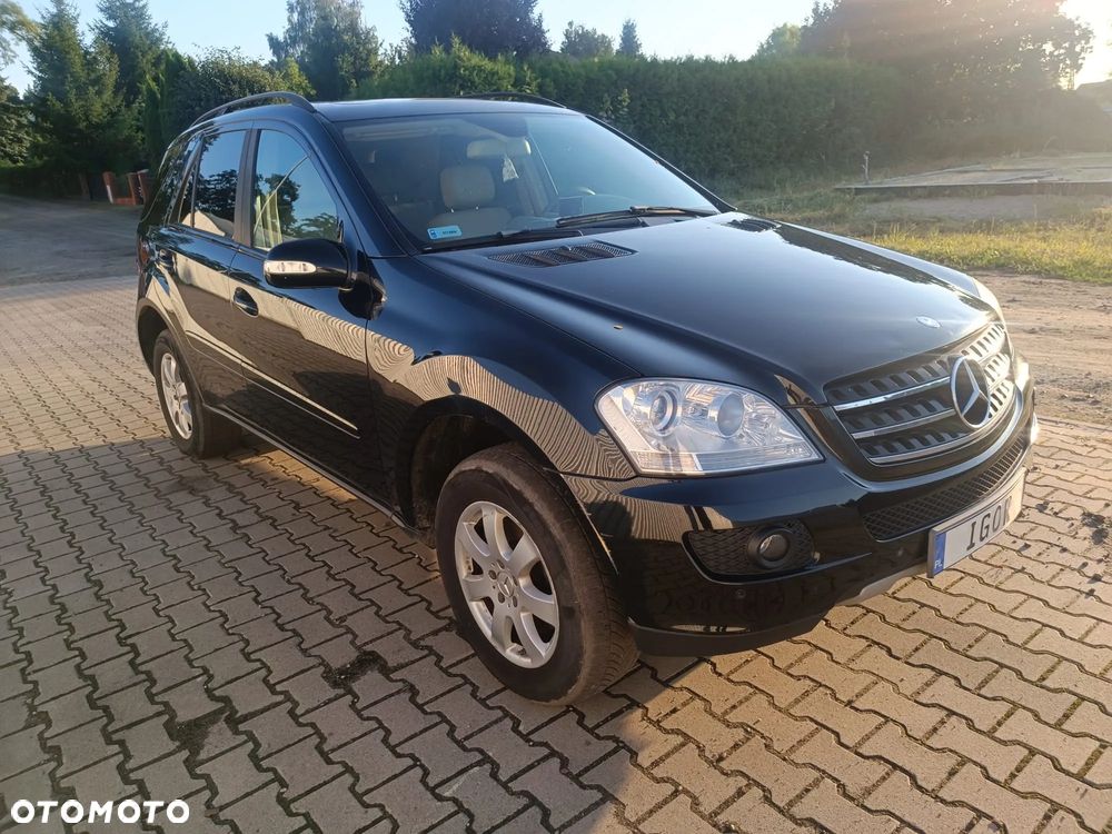 Mercedes-Benz ML 350 4-Matic - 3