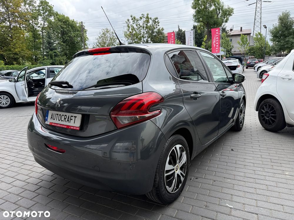 Peugeot 208 1.2 PureTech Style - 30