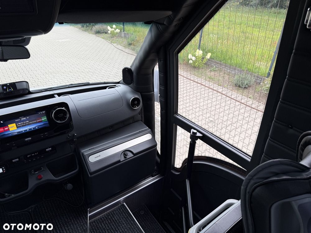 Mercedes-Benz Sprinter 519 Panoramic Line | JD - 13