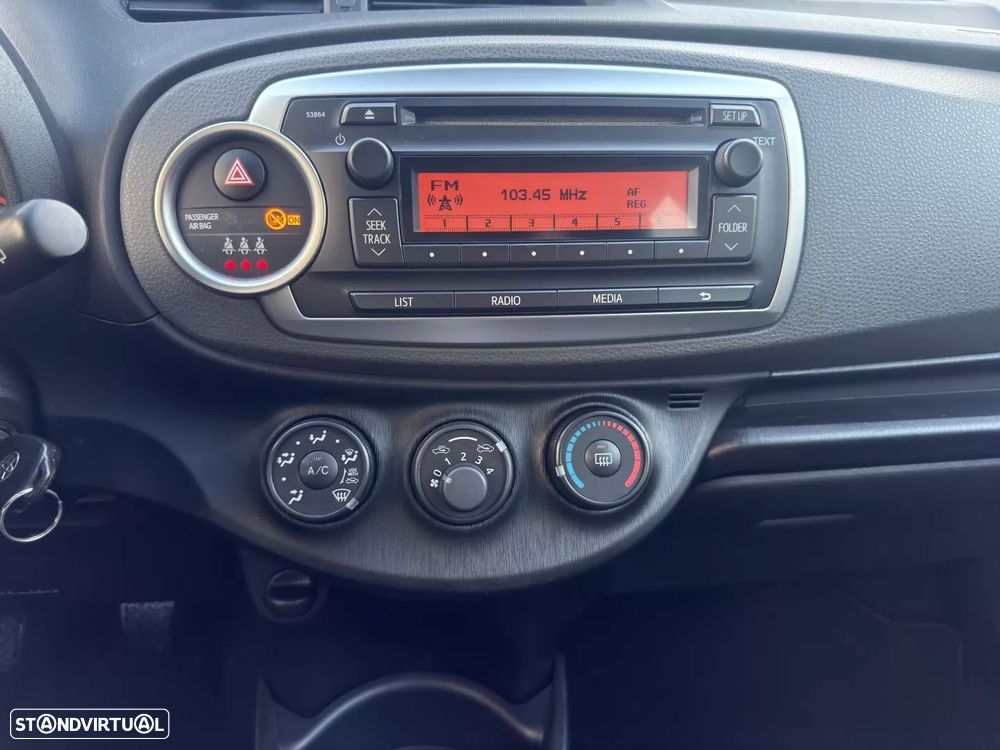 Toyota Yaris 1.4 D-4D Comfort 99g - 14