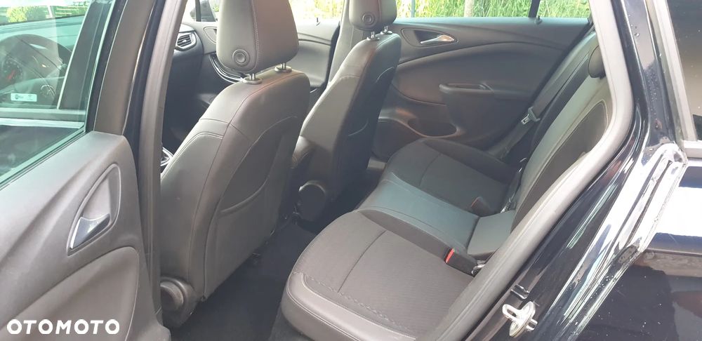 Opel Astra - 16