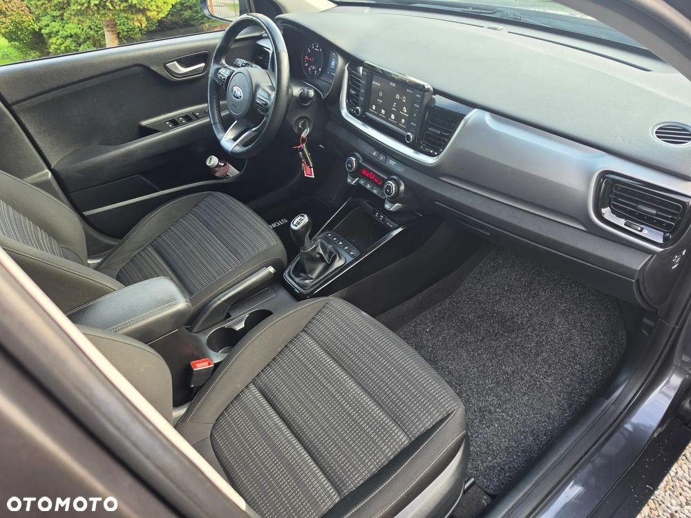 Kia Stonic - 8