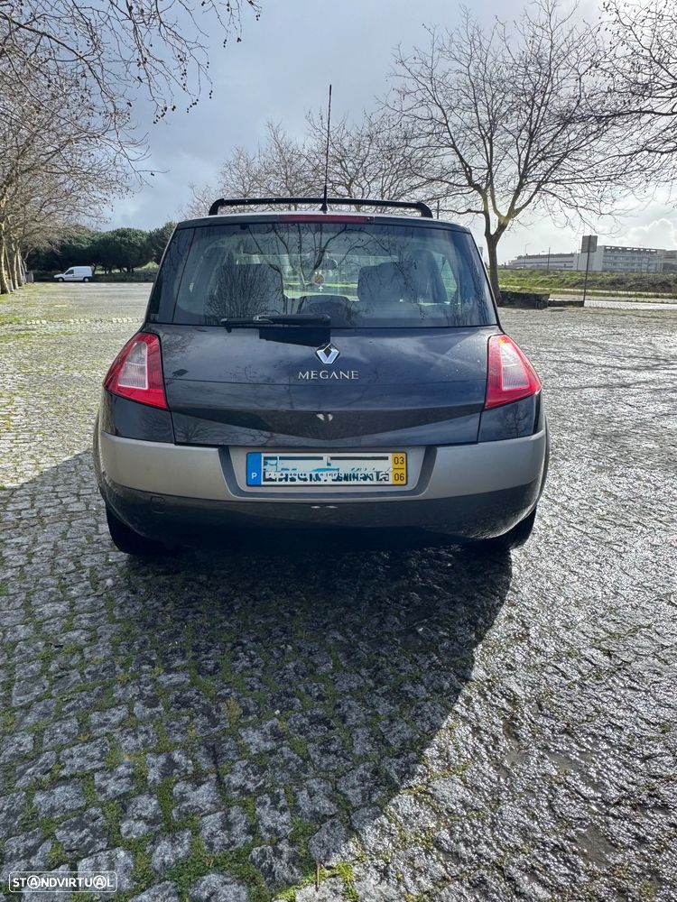 Renault Mégane 1.5 dCi Confort - 5