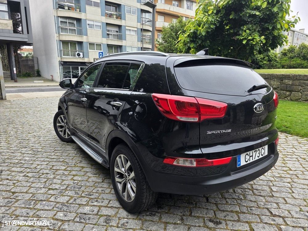Kia Sportage 1.7 CRDI ISG Nav Line - 8