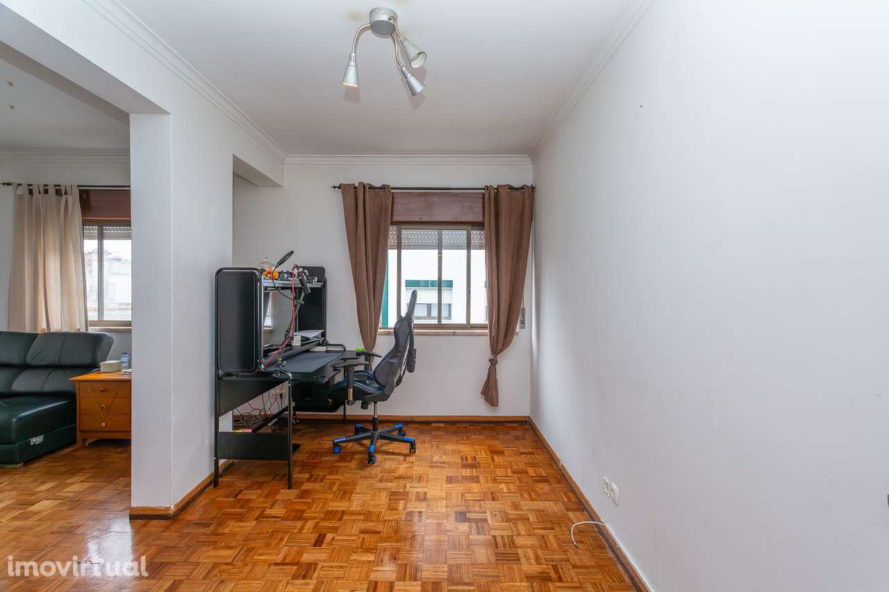 Vende-se T3 em Algueirão - Grande imagem: 2/27