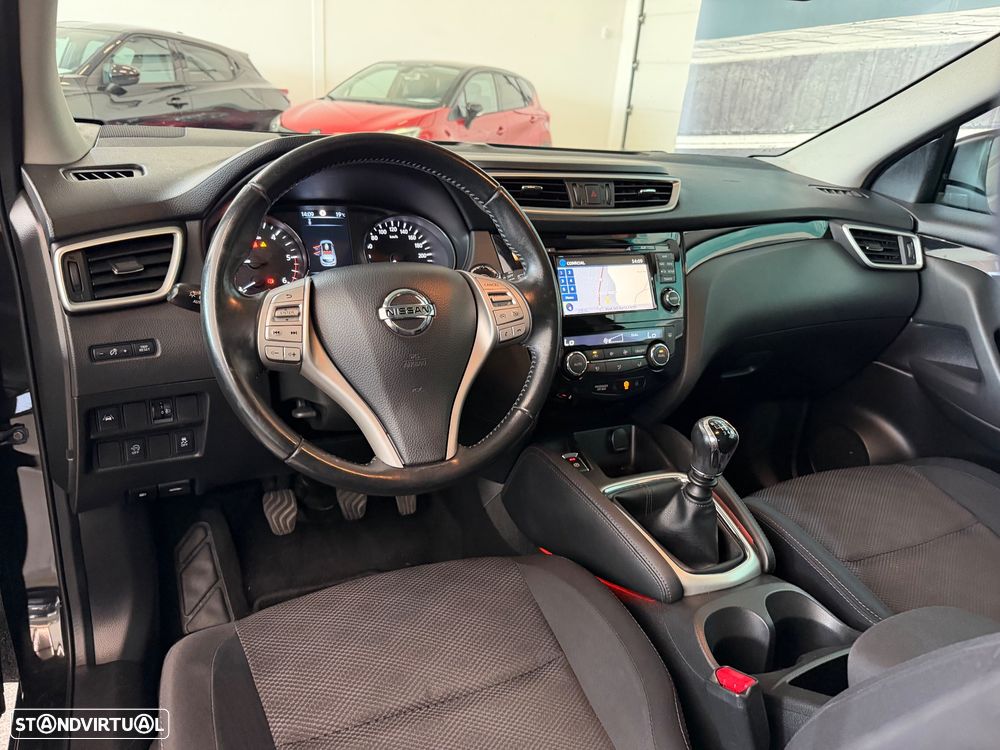Nissan Qashqai 1.5 dCi N-Connecta 18 - 8