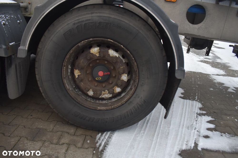 Zaslaw D 651A - 12