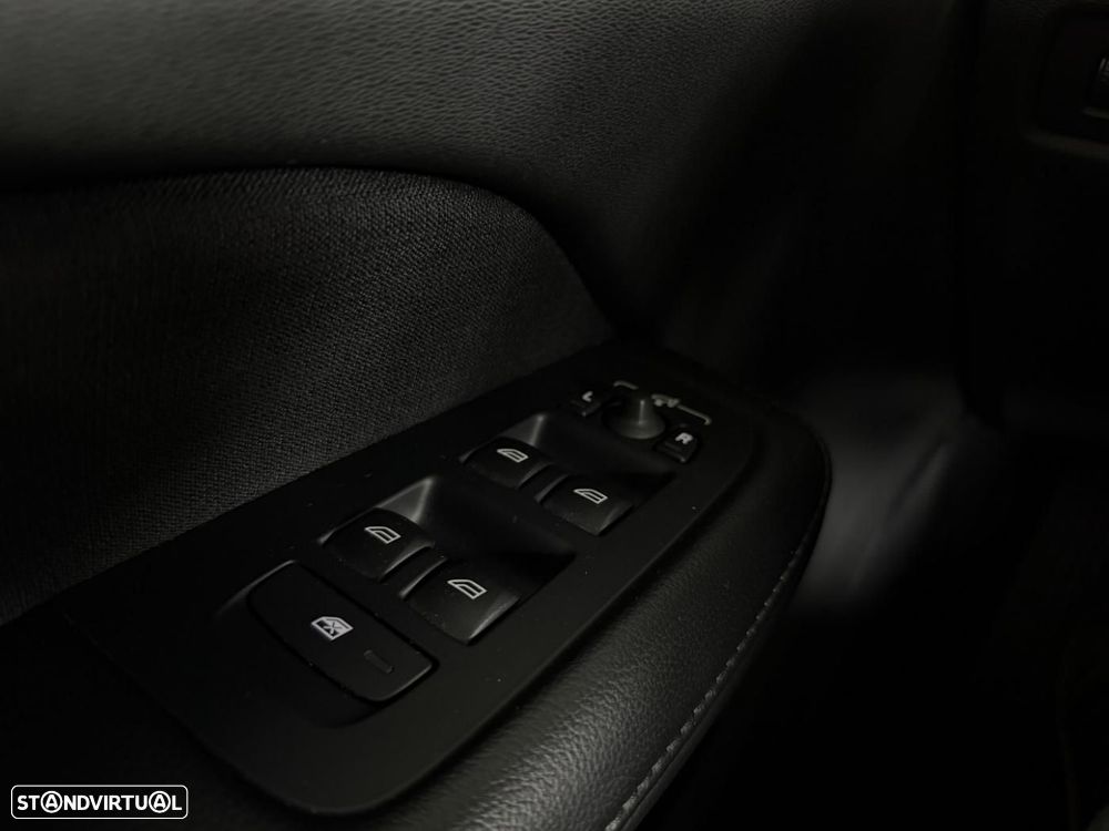 Volvo V60 2.0 T6 AWD TE Inscription Expression - 26