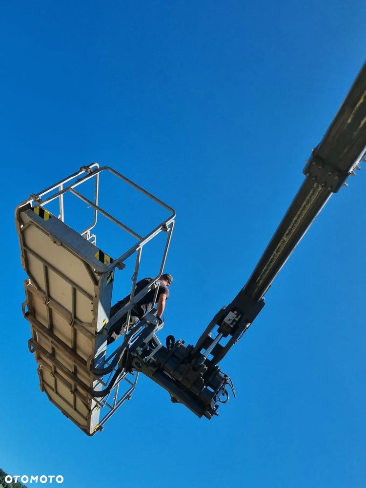 Magni RTH 5.21 Ładowarka teleskopowa 21 metrów 1361mtg Kosz (Pilot 2 funkcje) Wciągarka Bocian Łyżka Widły Jak Nowa z Salonu 2021r DEUTZ silnik z Norwegii KLIMA - 7