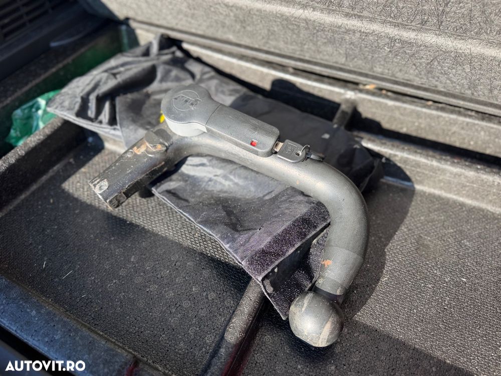 Hyundai KONA - 9