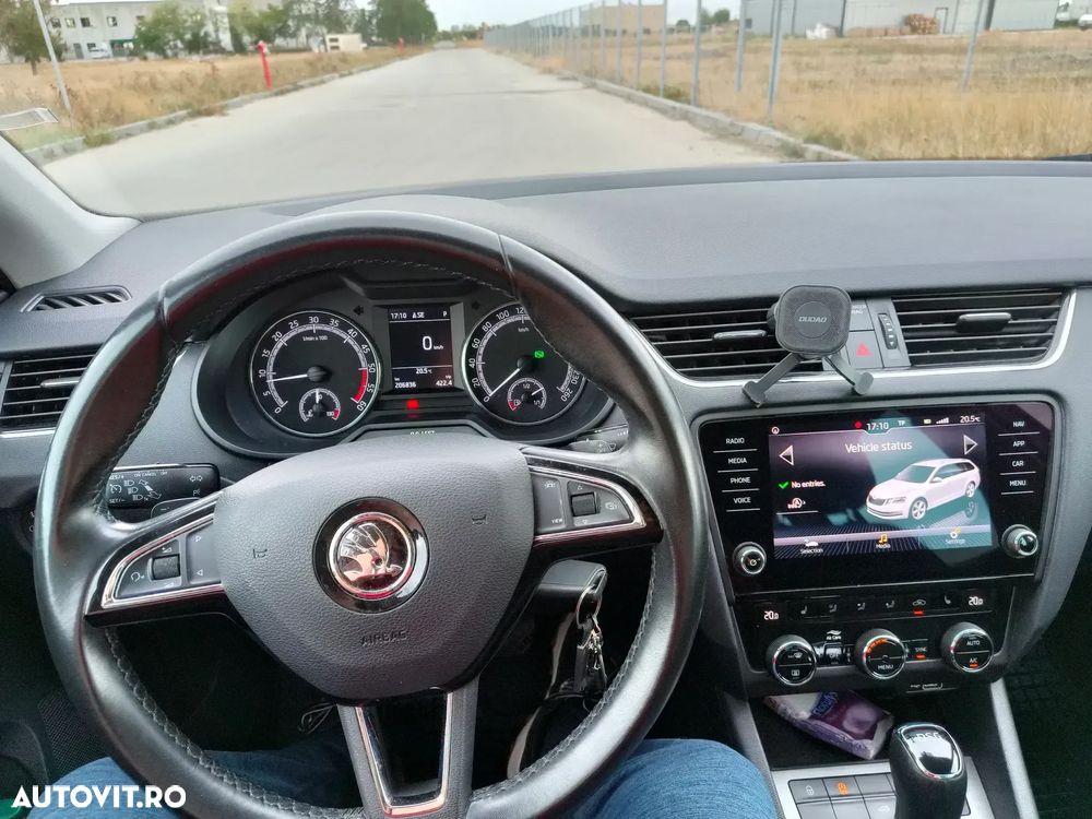Skoda Octavia Combi Diesel 2.0 TDI DSG Style - 9