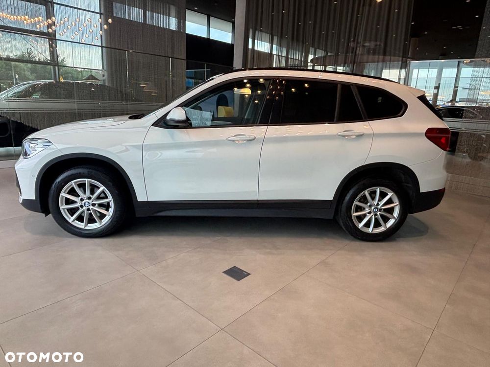 BMW X1 sDrive18i Advantage - 4