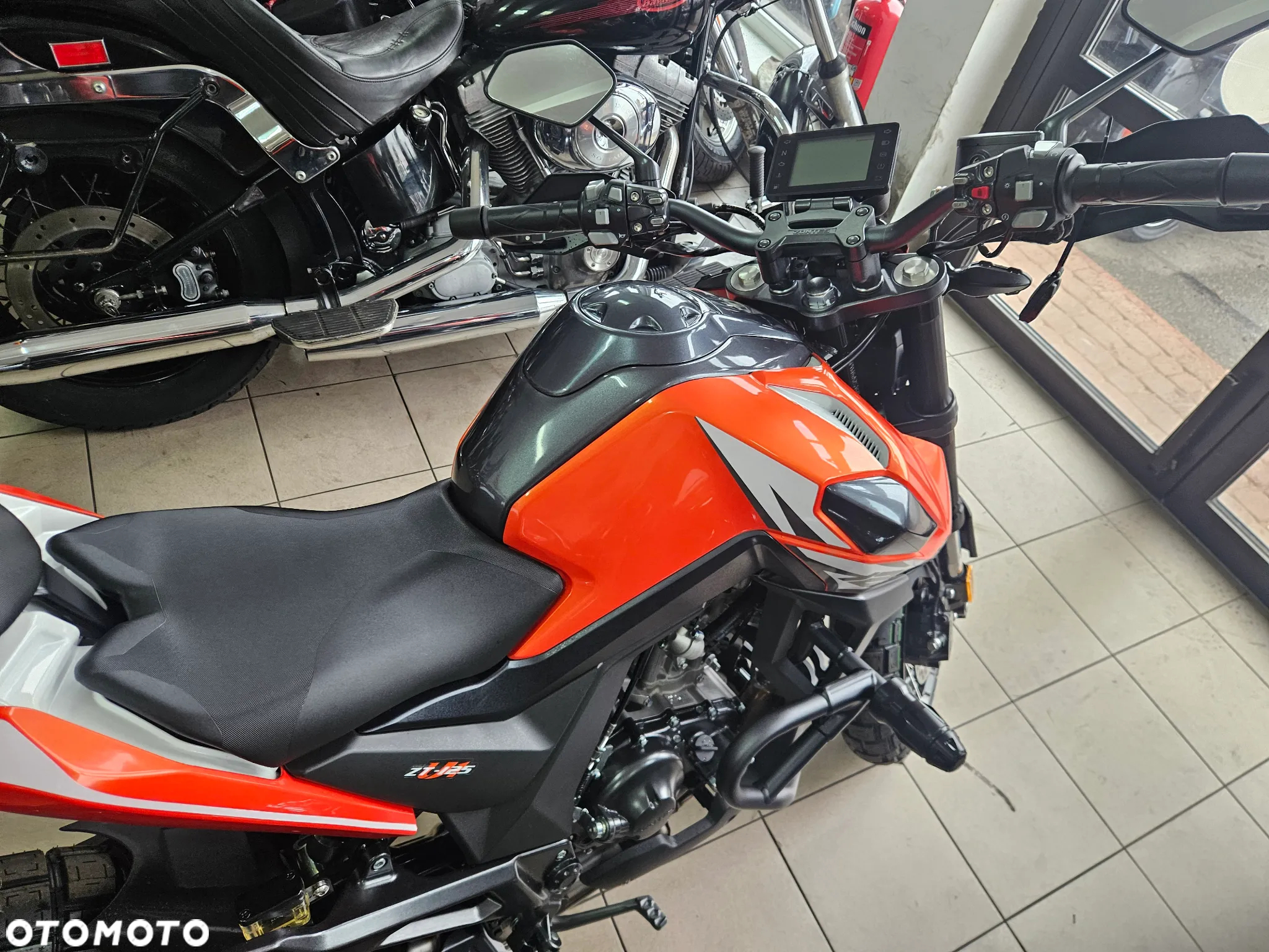 Zontes 125U1 - 10