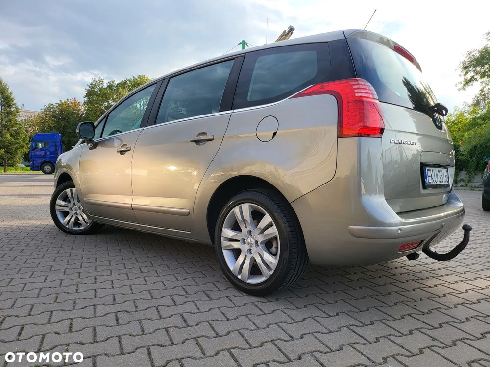 Peugeot 5008 1.6 THP Allure 7os - 12